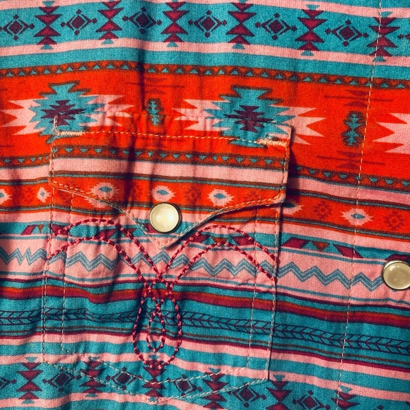 Panhandle Western Pearl Snap Red & Turqouise Aztec print girls xs - Picture 2 of 5